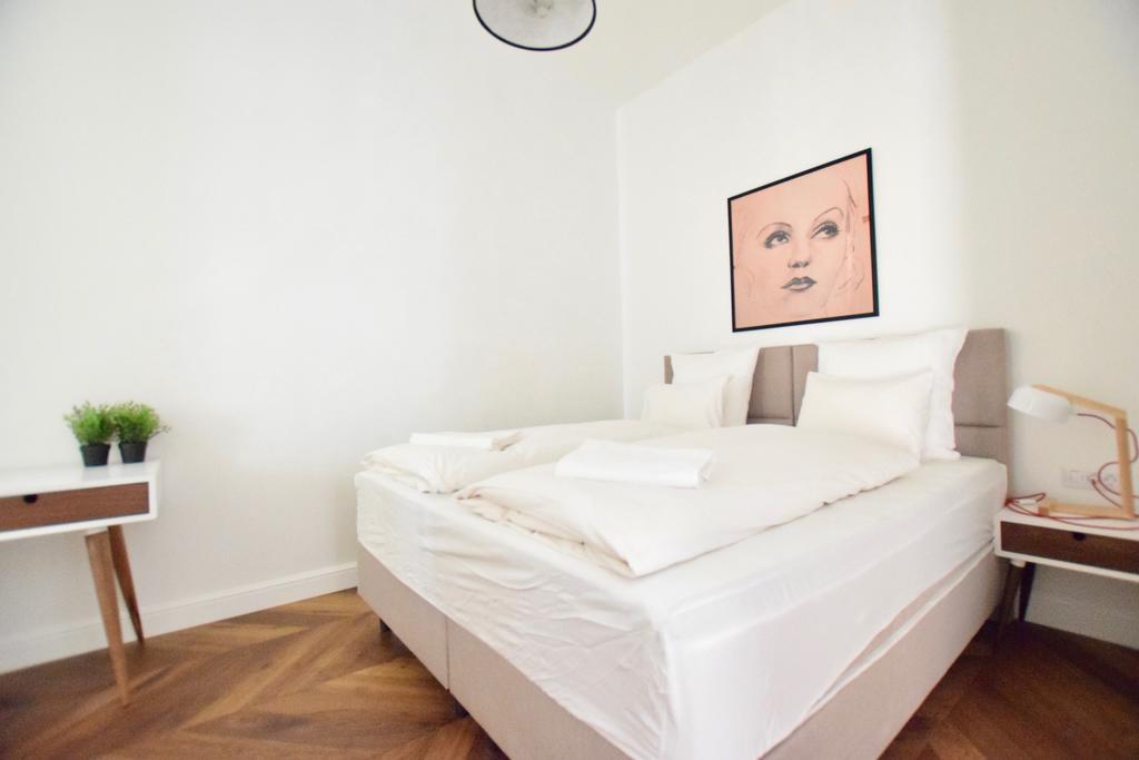 בודפשט Luxury Apartment By Hi5 - Szervita Suite מראה חיצוני תמונה